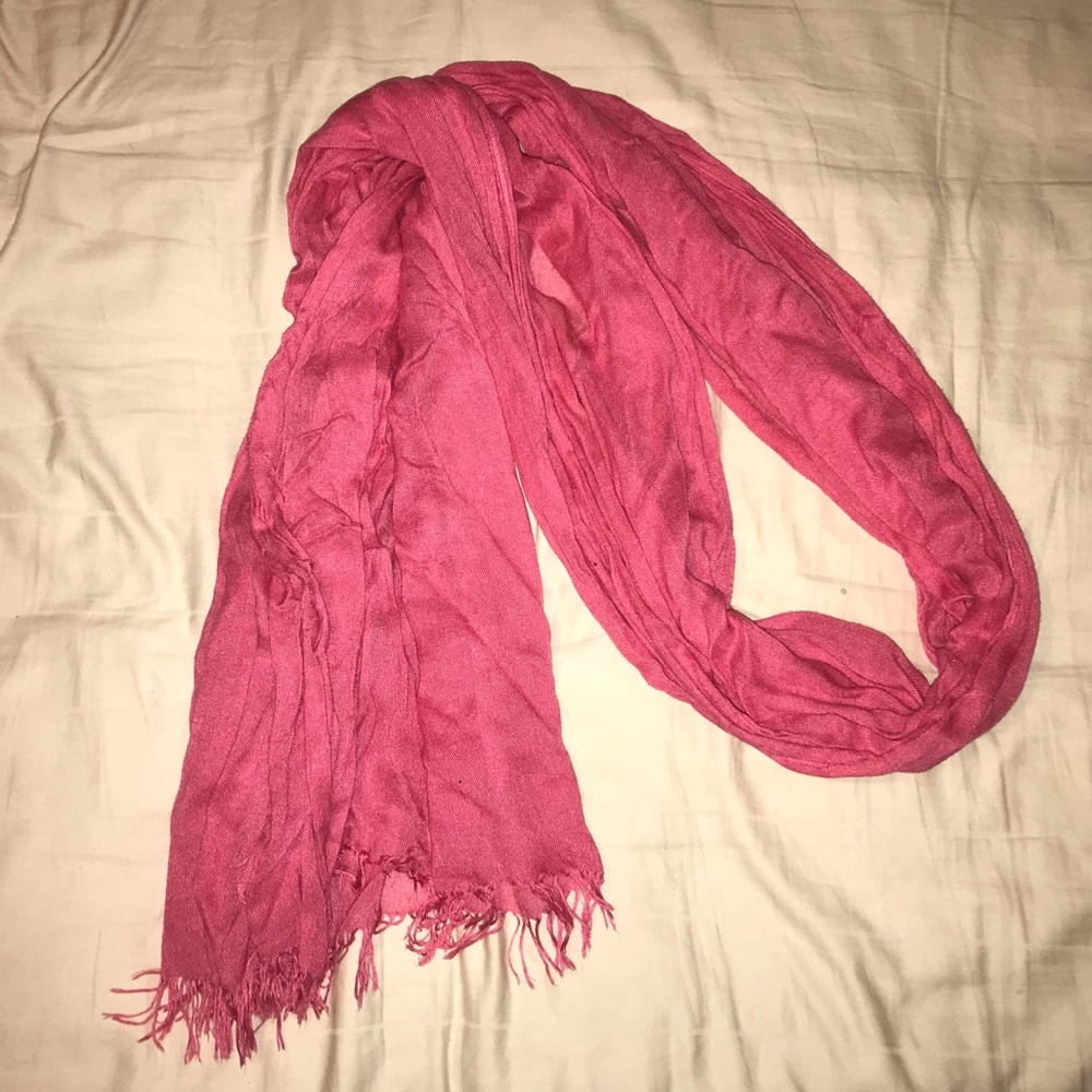 🧣 (2/$8) Pink Scarf